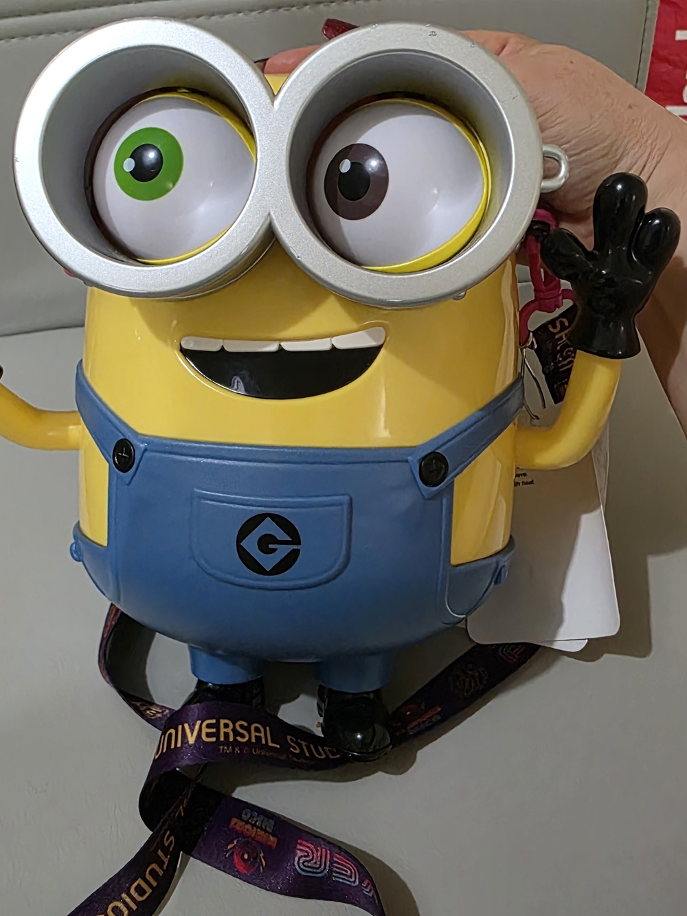 Universal Studios Bob Minion Popcorn Bucket Moving Eyes with Strap Despicable Me